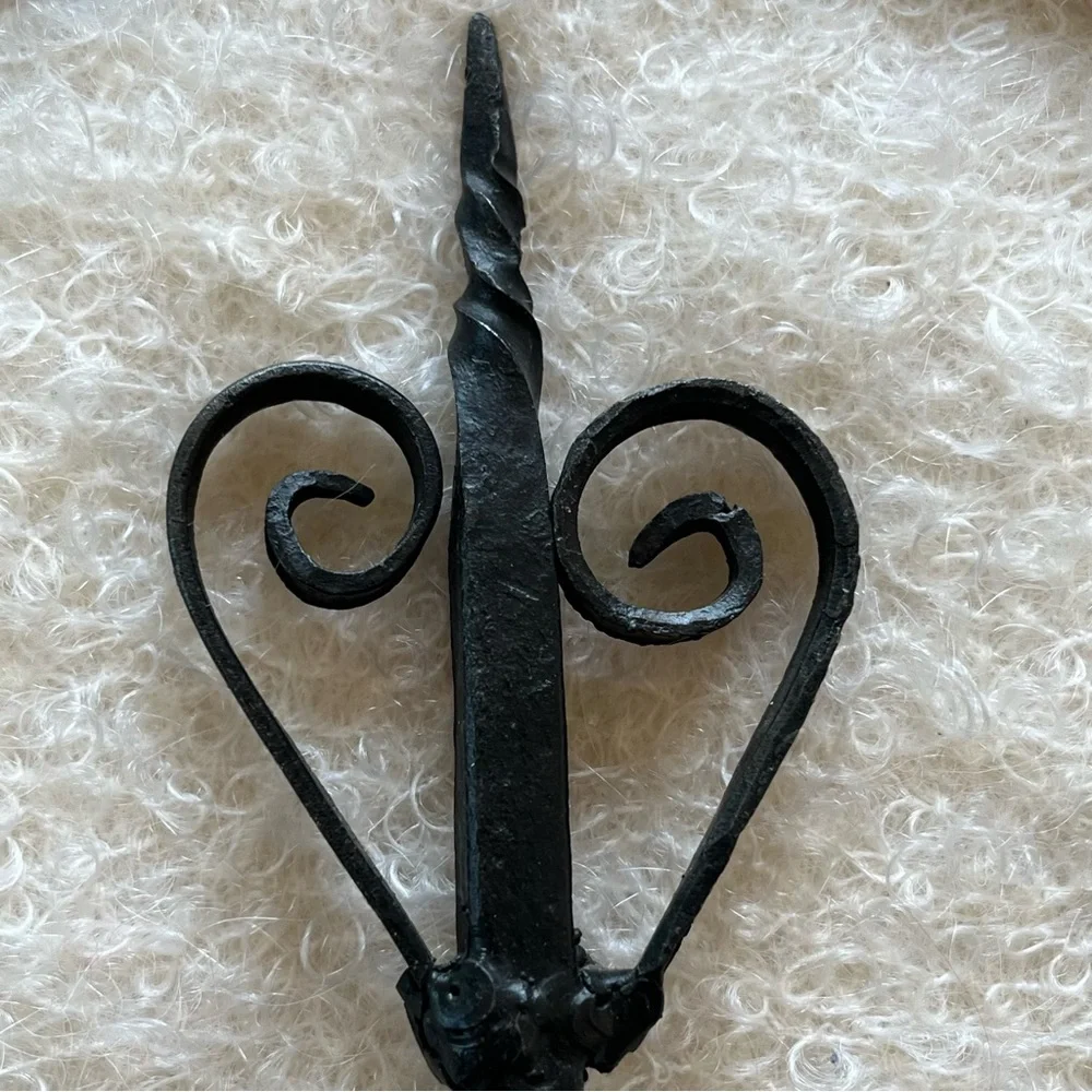 Vintage ?Antique Forged Iron Rack Hand Wrought Primitive Hanging Hooks w Birds